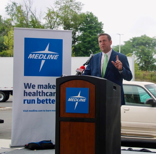 Orange County Executive Steve Neuhaus praised Medline’s commitment to Orange County.